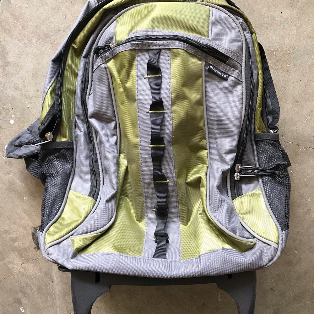 Pacific crest Roller BackPack Lime And Grey